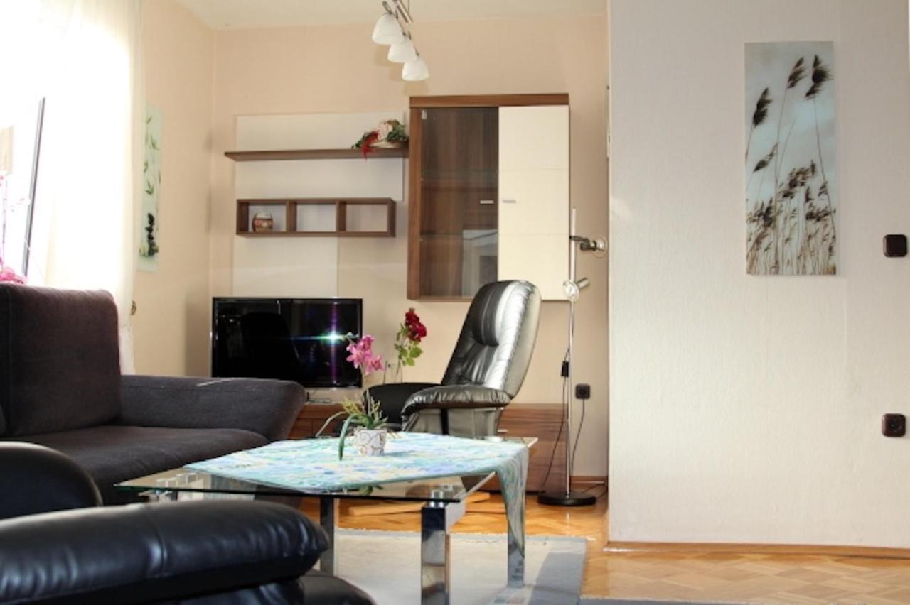 Ferienwohnung Fuldatalblick Bagian luar foto